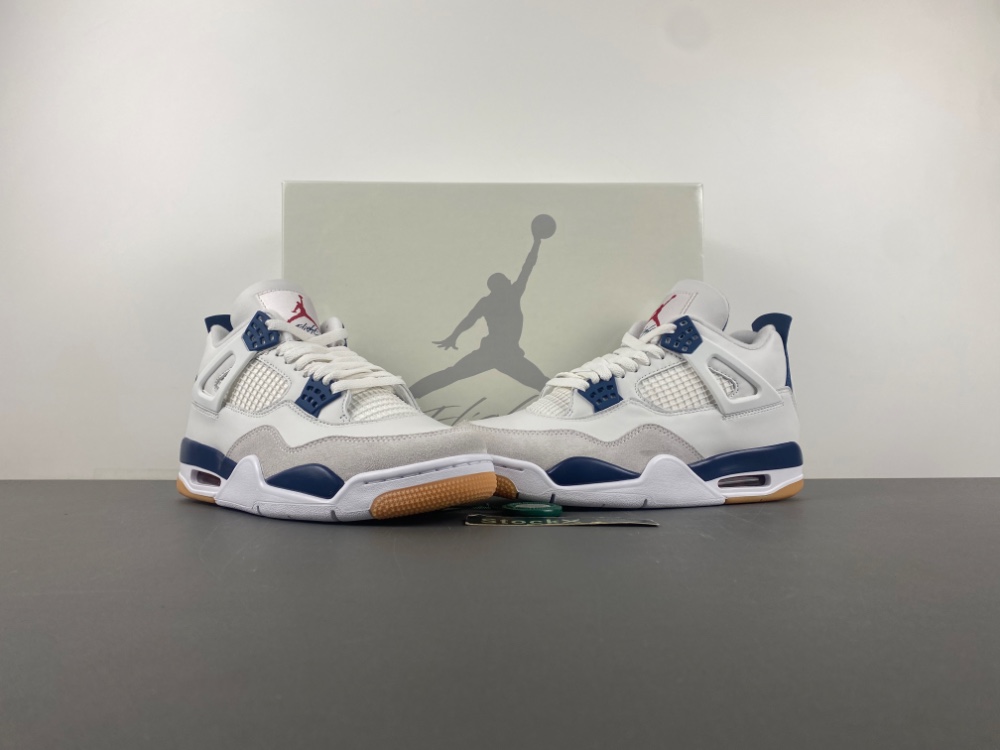 Nike SB x Air Jordan 4 “Navy”(2025)DR5415-100