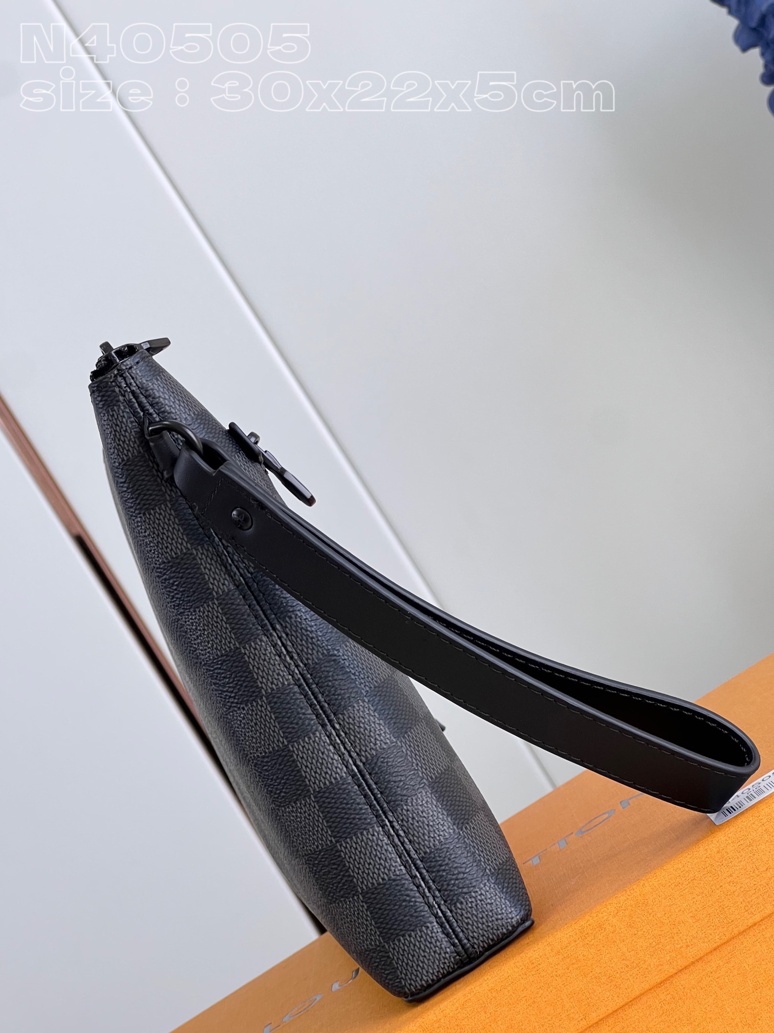 Takeoff Pouch N40505