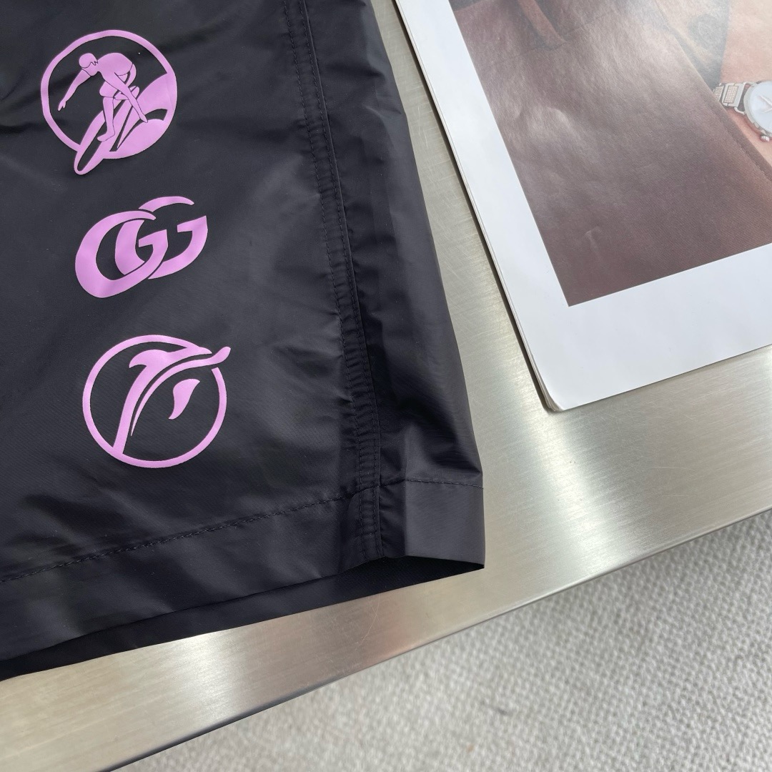 Gucc shorts 01