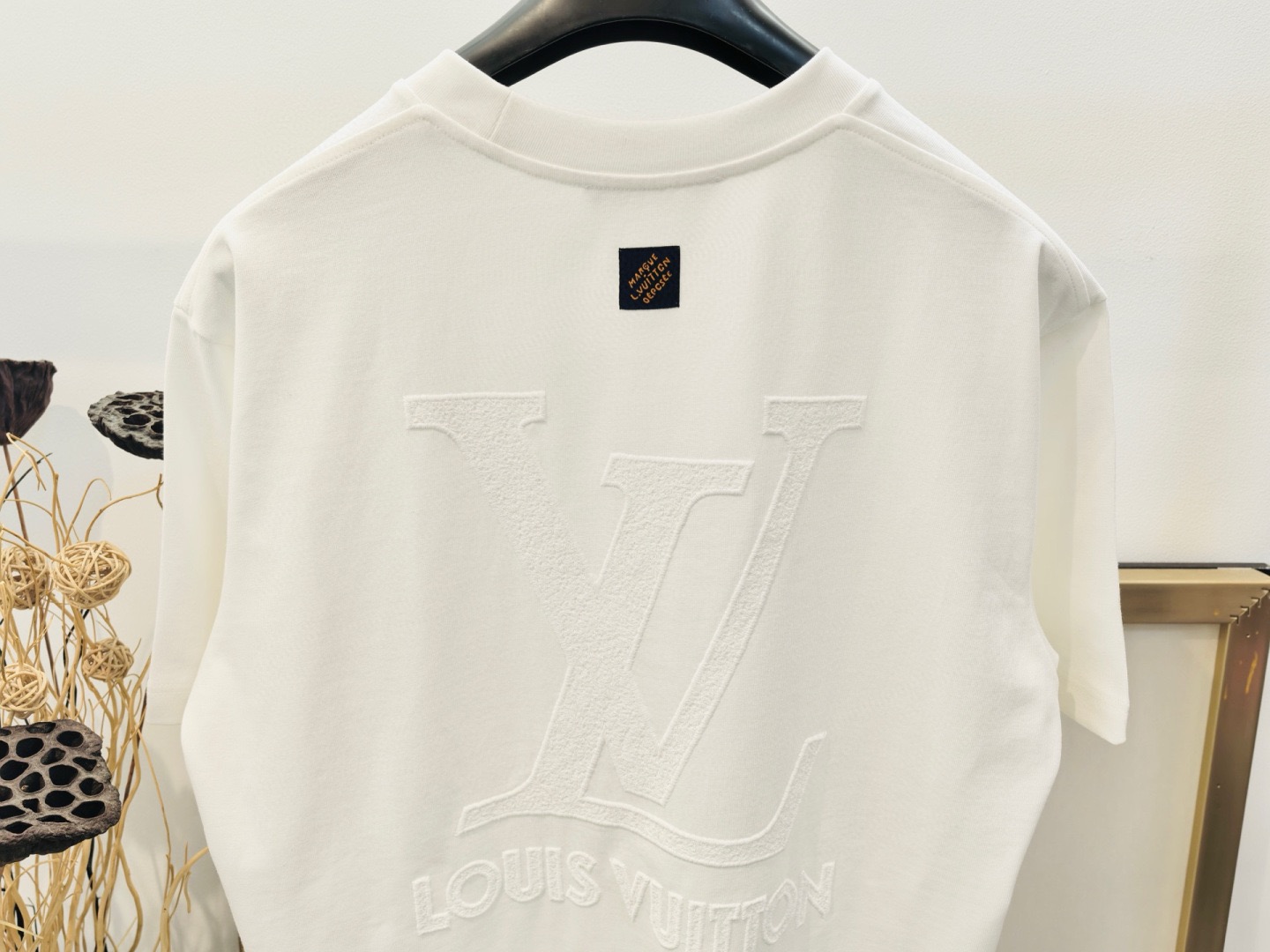 LsVttn  t-shirt 03