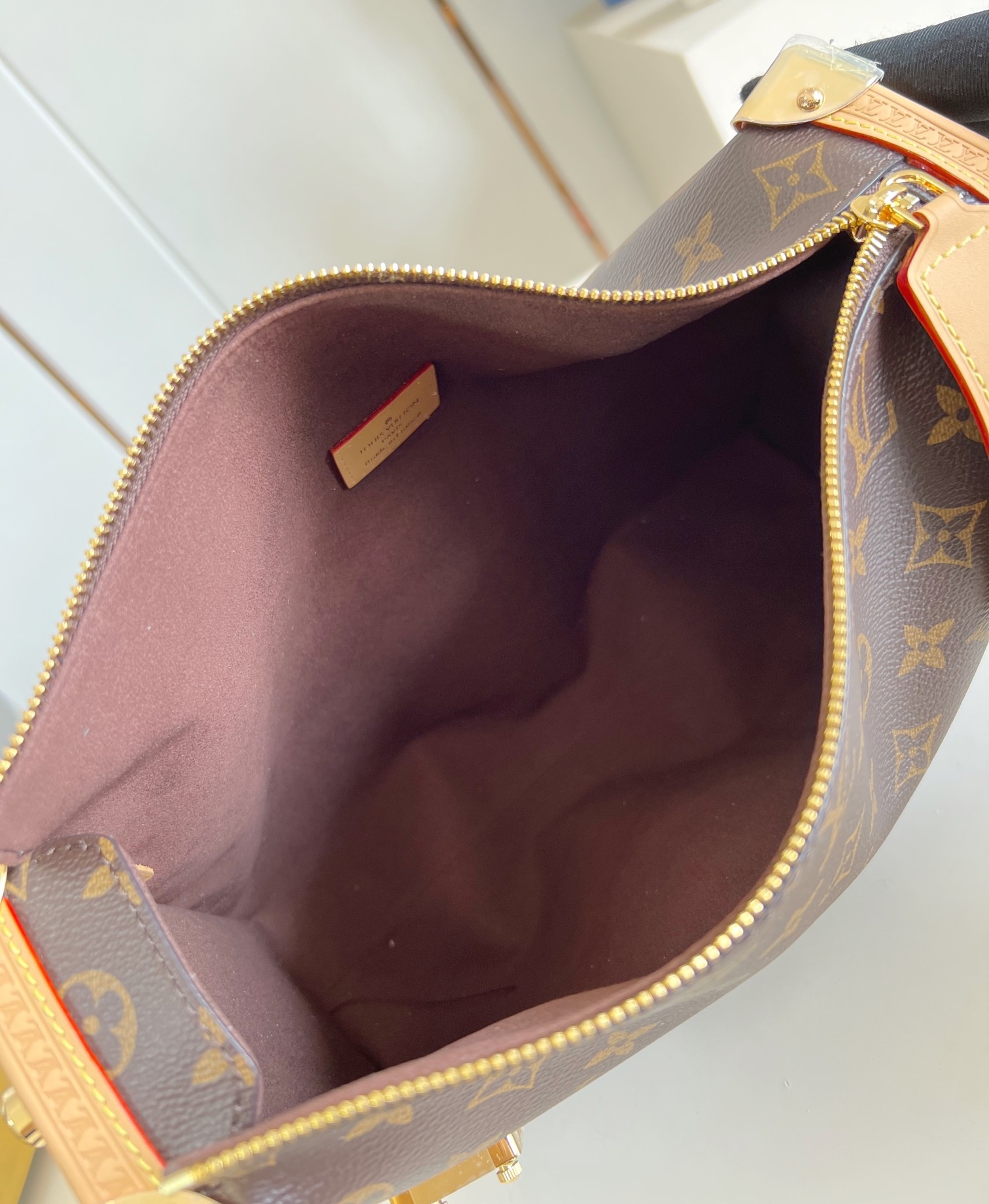 LsVttn Side Trunk GM M14513