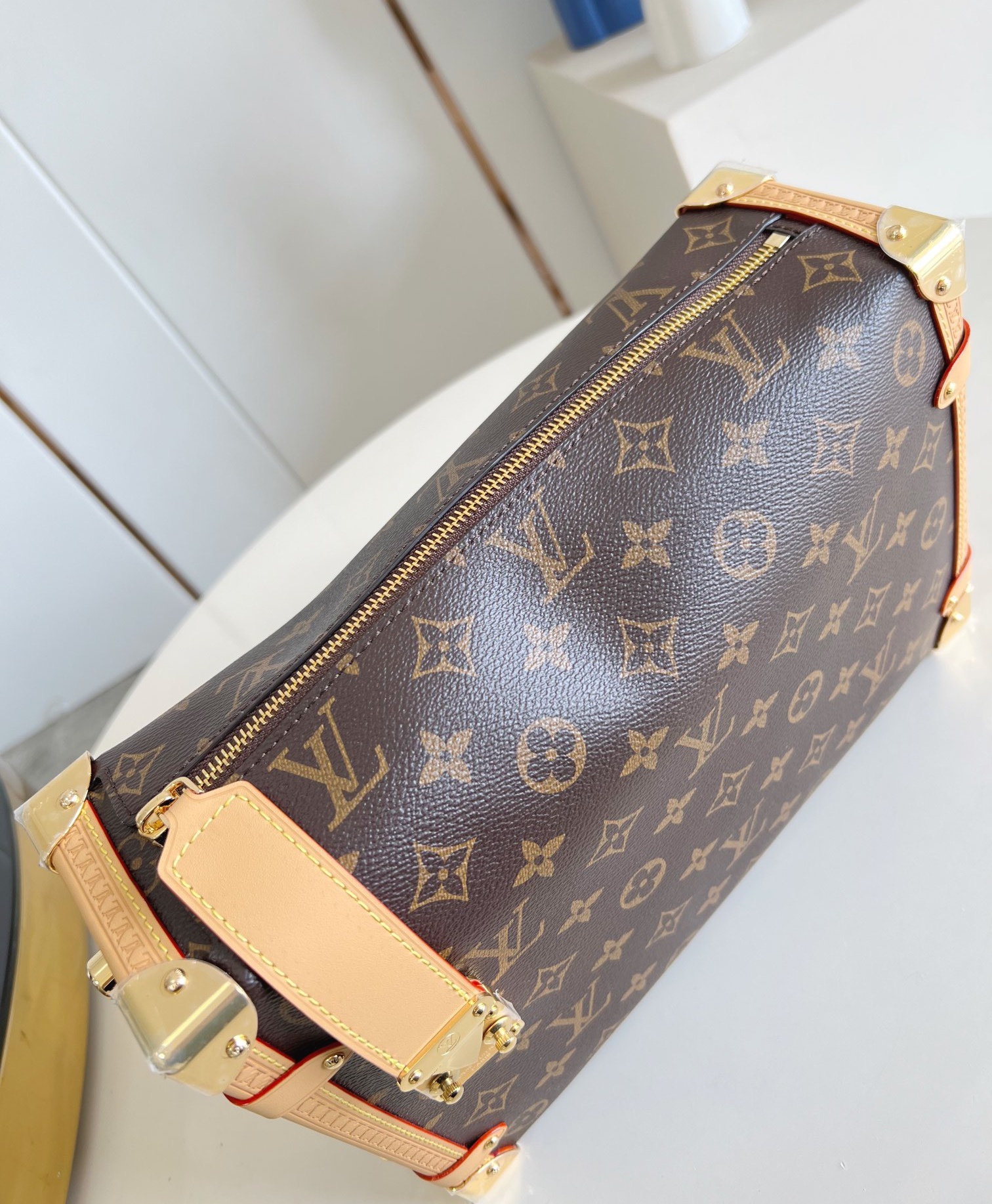 LsVttn Side Trunk GM M14513