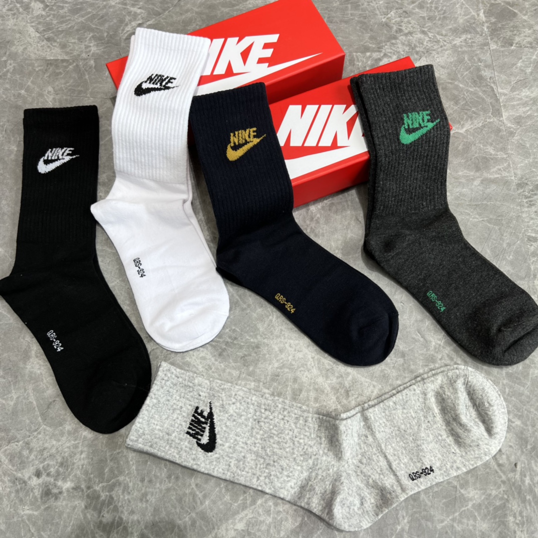 Nike Socks 5 pieces per box 01