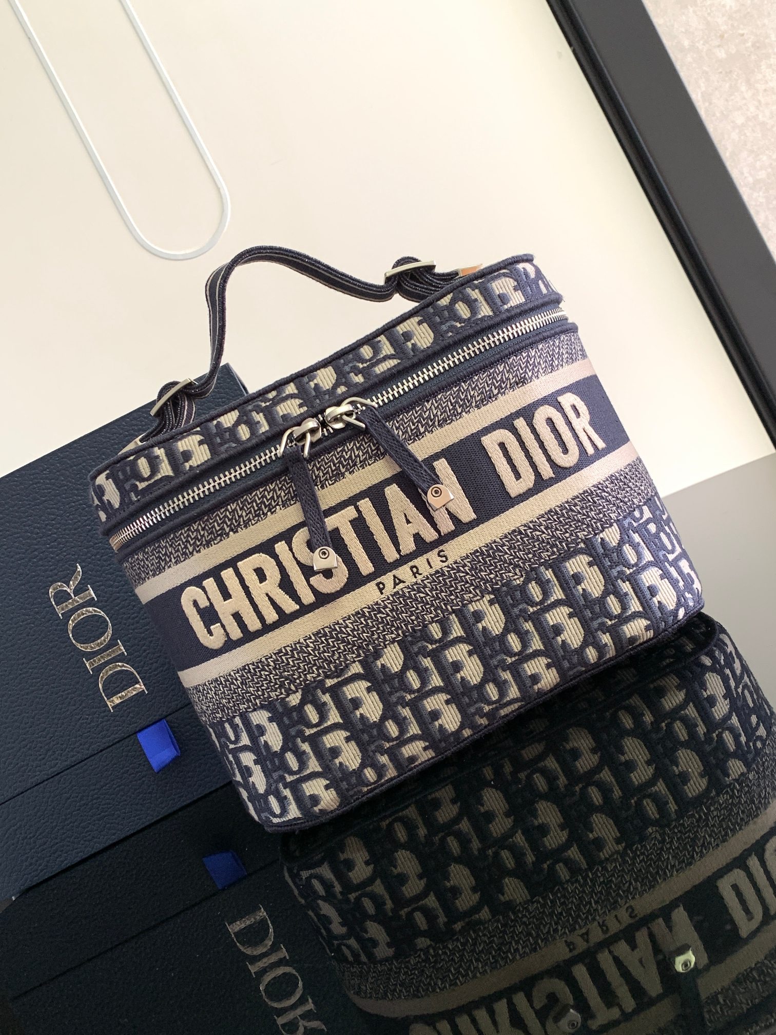 Dioor bags 03