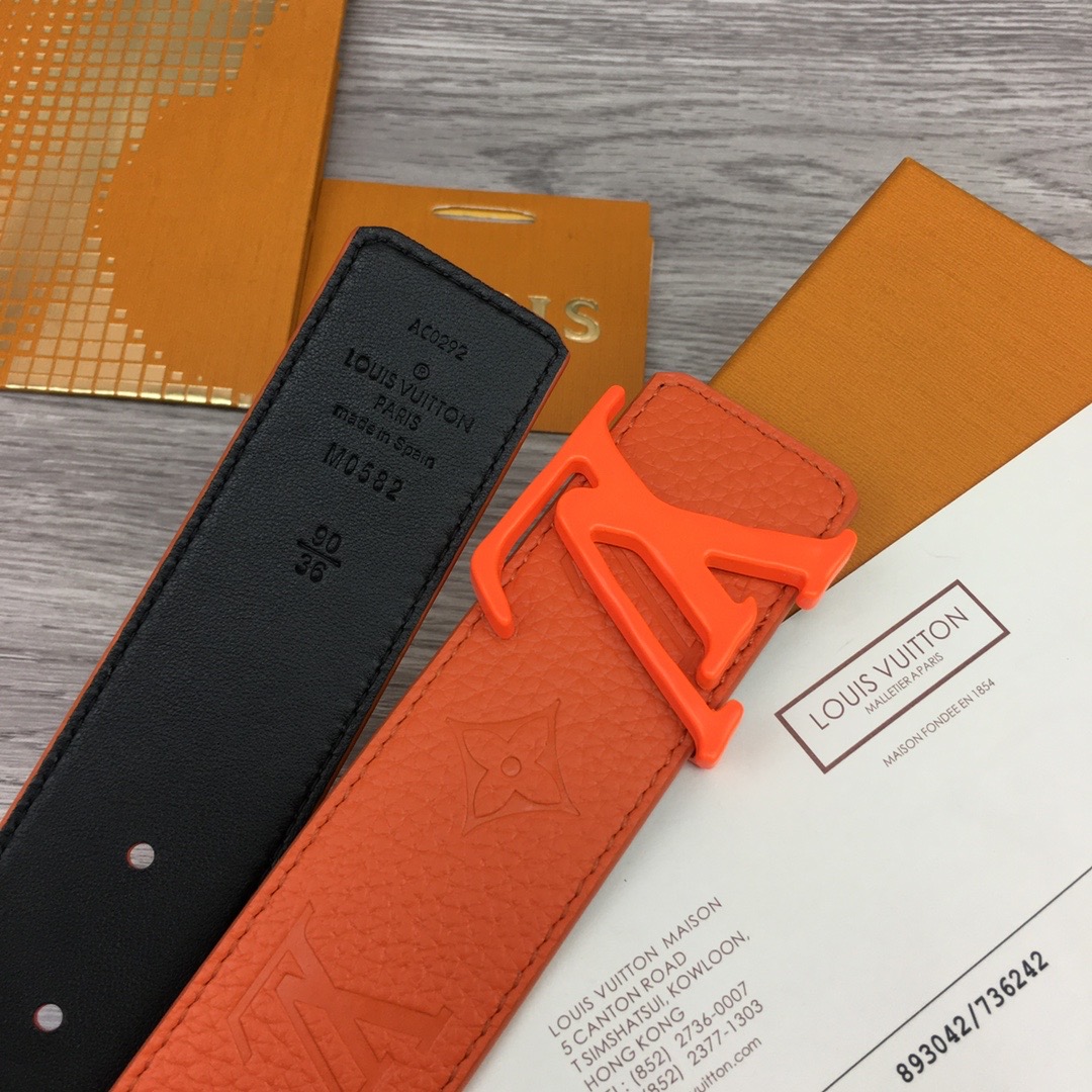 LV SHAPE 40MM REVERSIBLE BELT M0582U