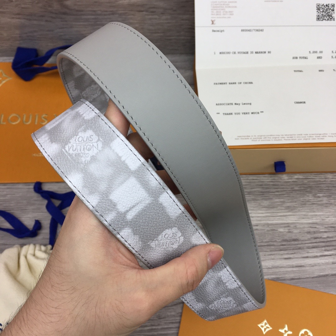 LV INITIALES 40MM REVERSIBLE BELT M0300Q