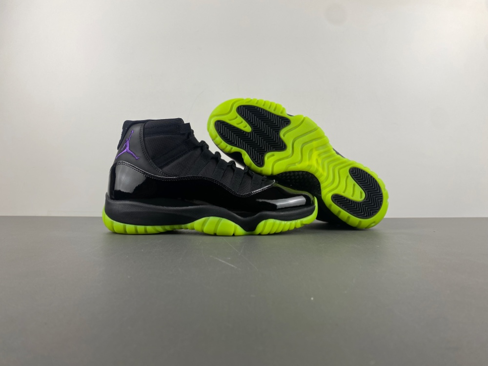 Air Jordan 11 Black fluorescent green CT8012-003