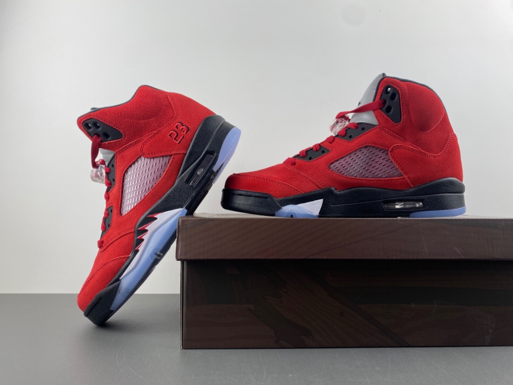 Air Jordan 5 “Raging Bull” DD0587-600