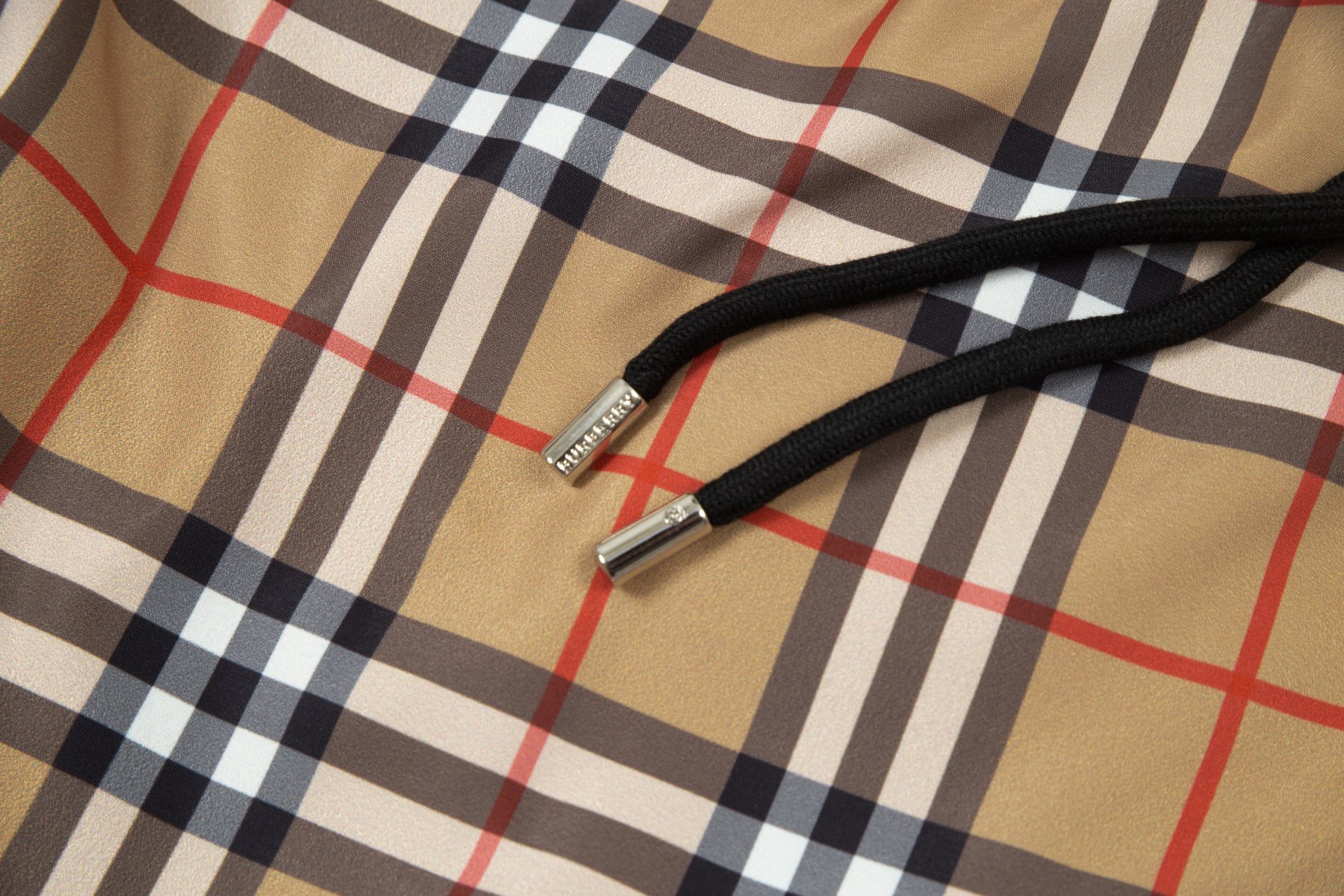 Burberry short pants