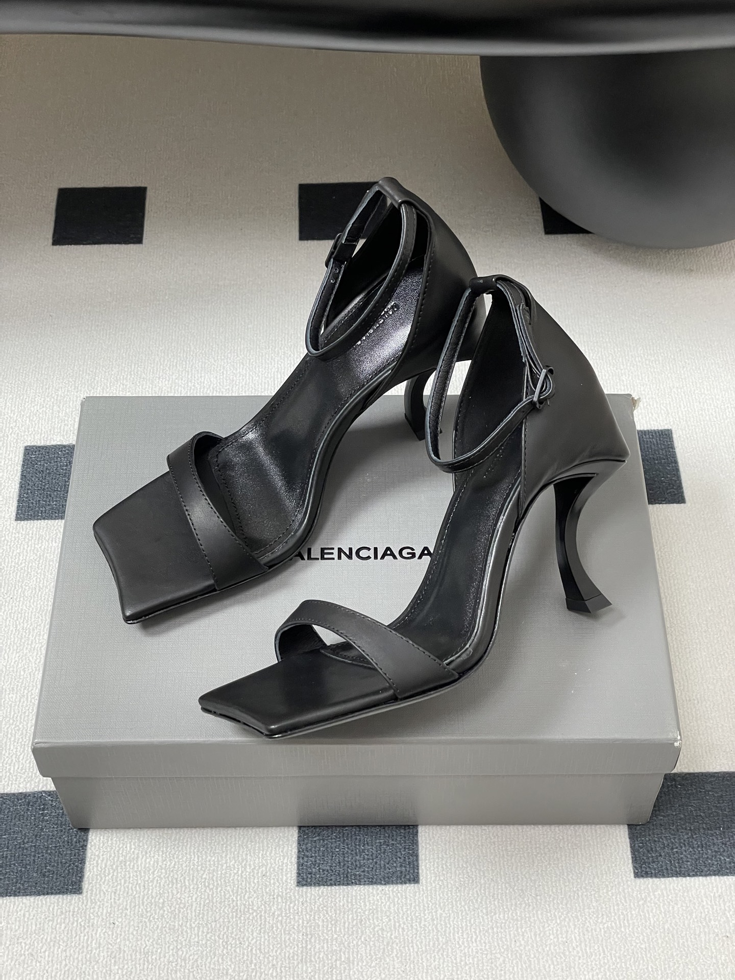 Balenciaga High heel Shoes 35123118