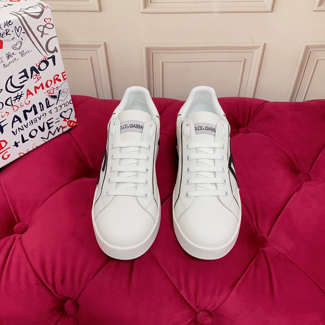 Dolce Gabbana white shoes