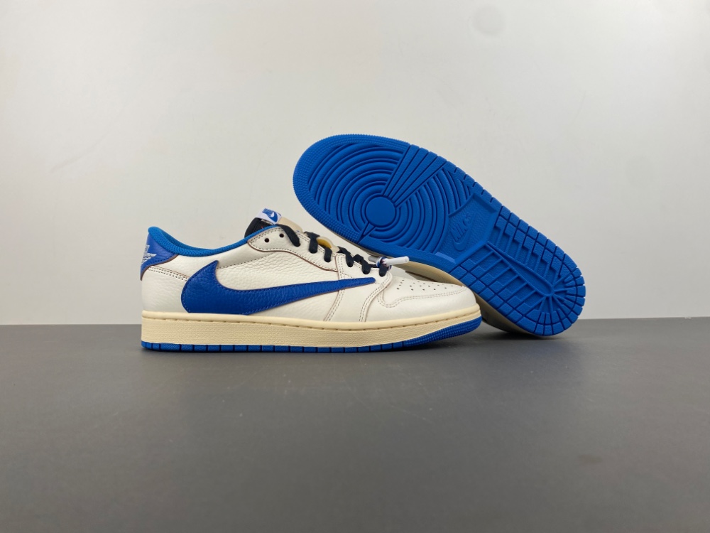 Air Jordan 1 Low OG Travis Scott Fragment DM7866-104