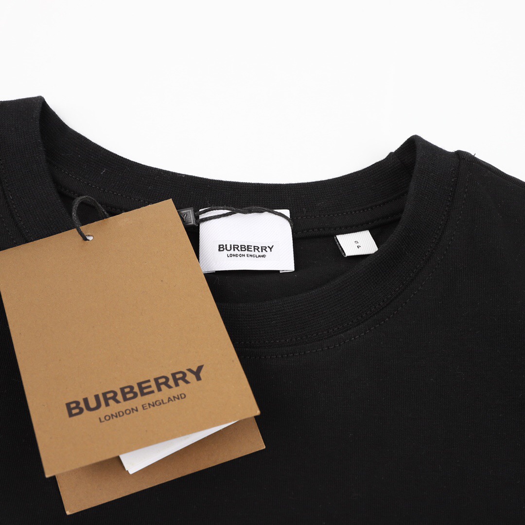 Burberry black t-shirt 02