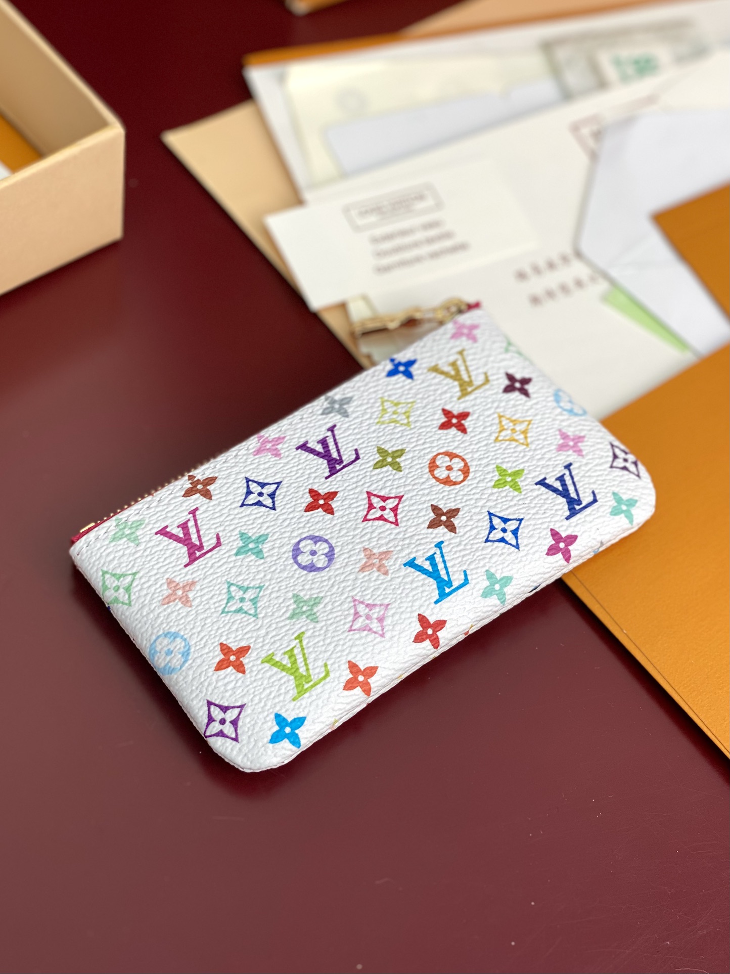 L0UlS VUlTT0N Wallet M13664