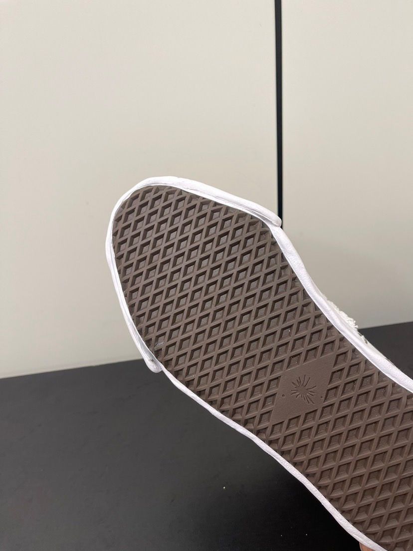 Maison Mihara Yasuhiro "HANK" VLOG Sole Canvas Low-top Sneaker