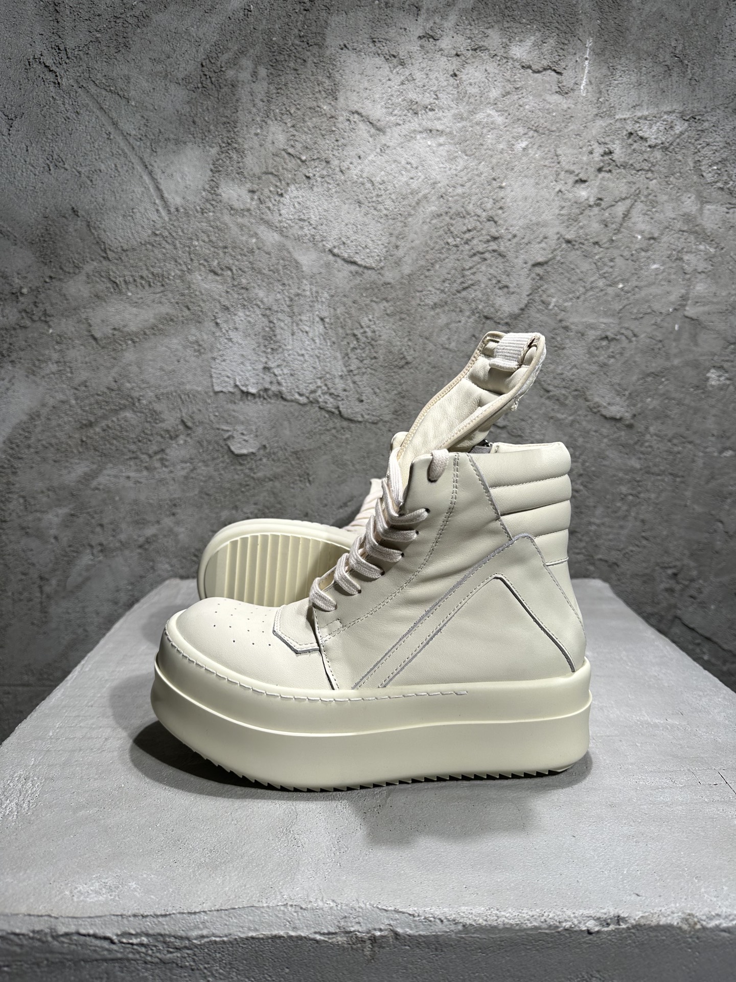 Rick Owens white sneakers 02