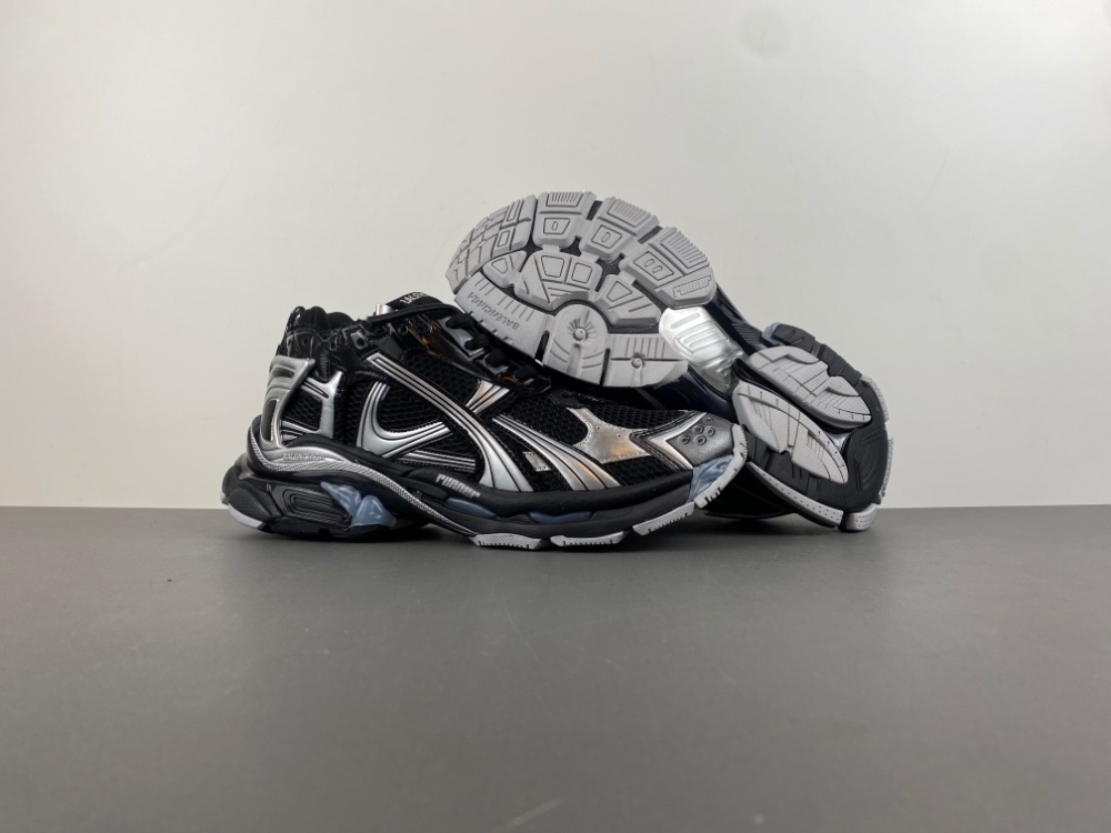 Balenciaga Runner Black Silver 772774 W3RNY 0322