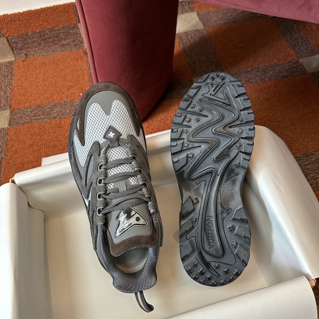 LV sneaker 2025011005