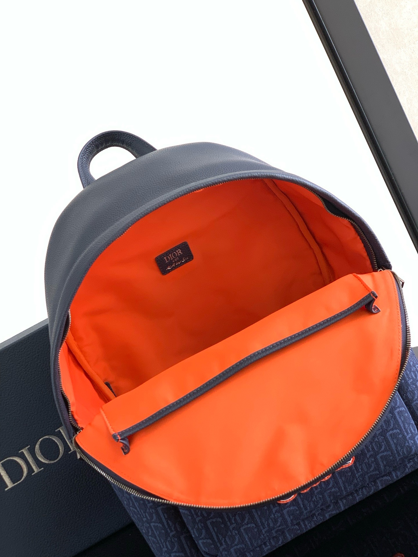 Dioor AND KAWS BACKPACK 1ESBA199OUP_H95850