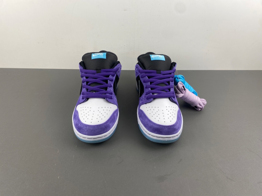 Nike SB Dunk Low Hayley Wilson HJ0513-500