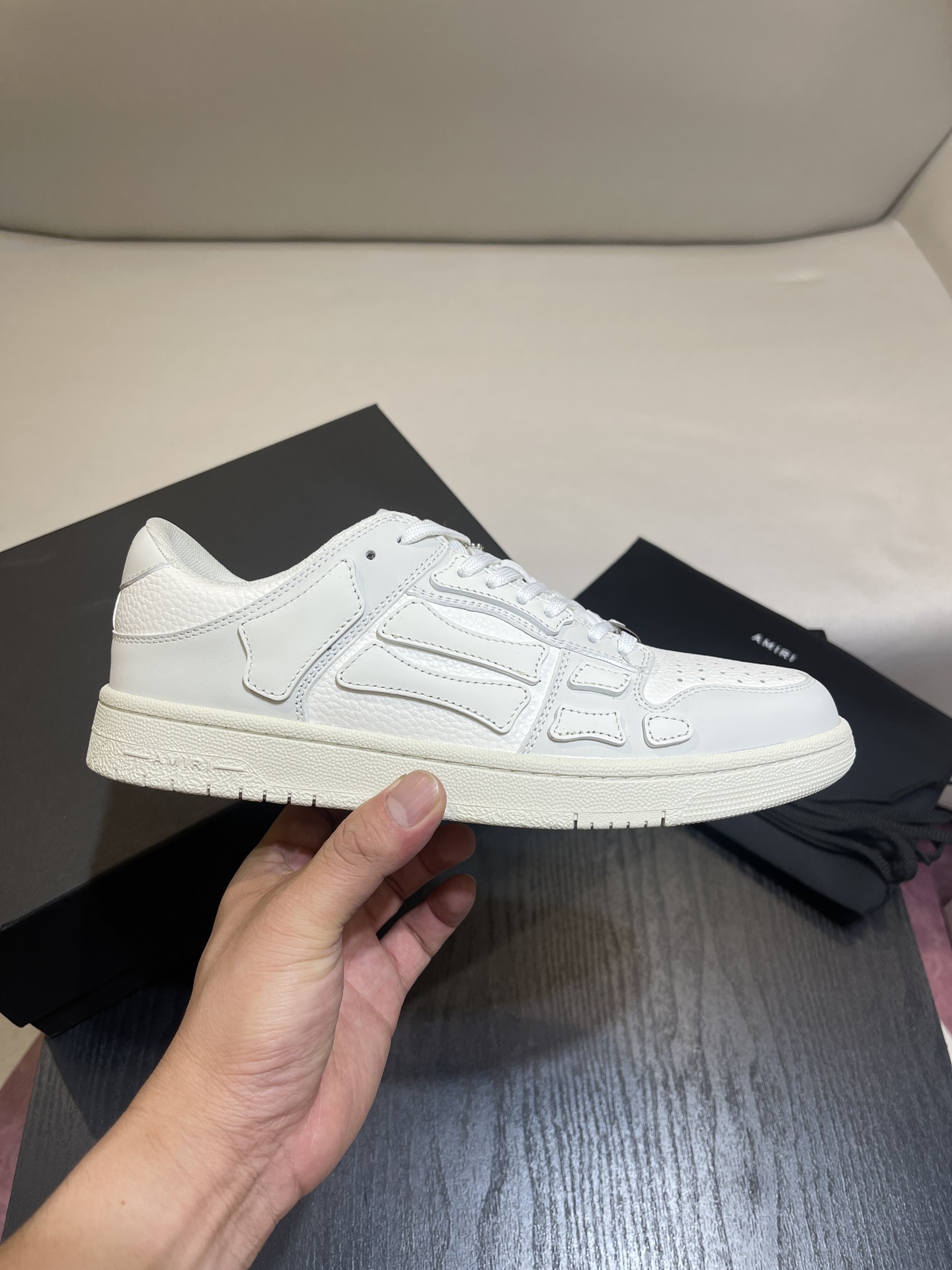 Amiri Skel Top Low White