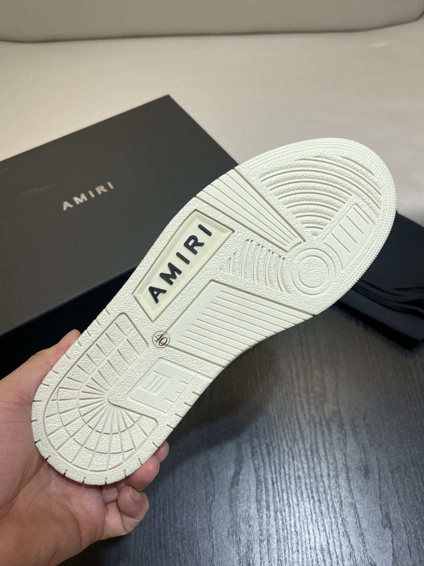 Amiri Skel Top Low White