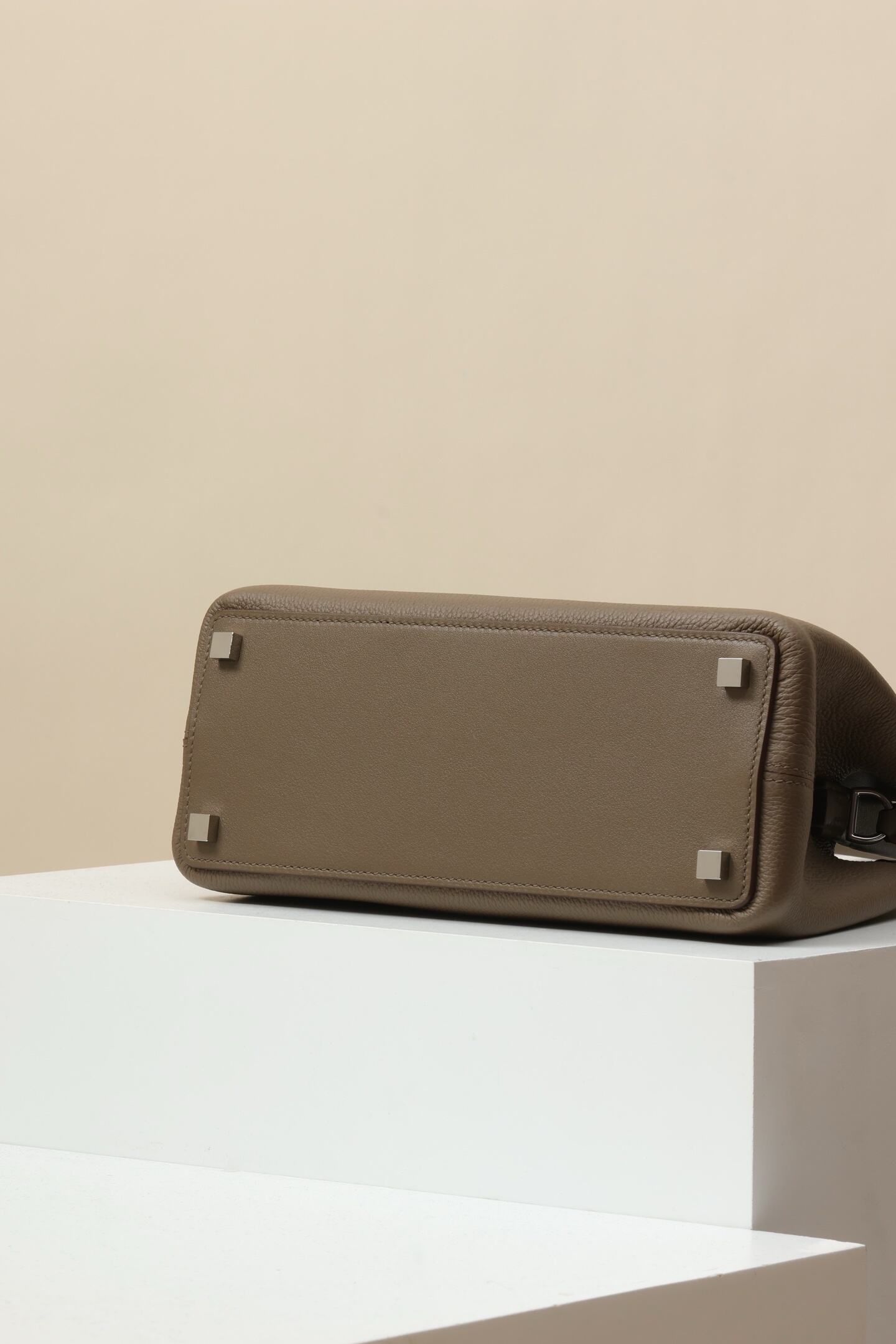 Hermes crossbody bag 27*20*11CM