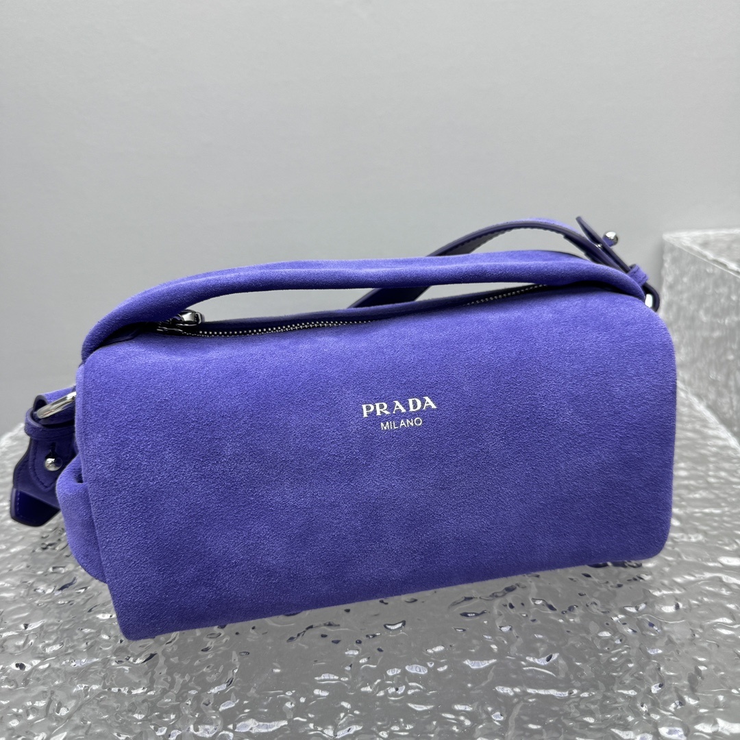 Prada crossbody bag 24*11*11CM