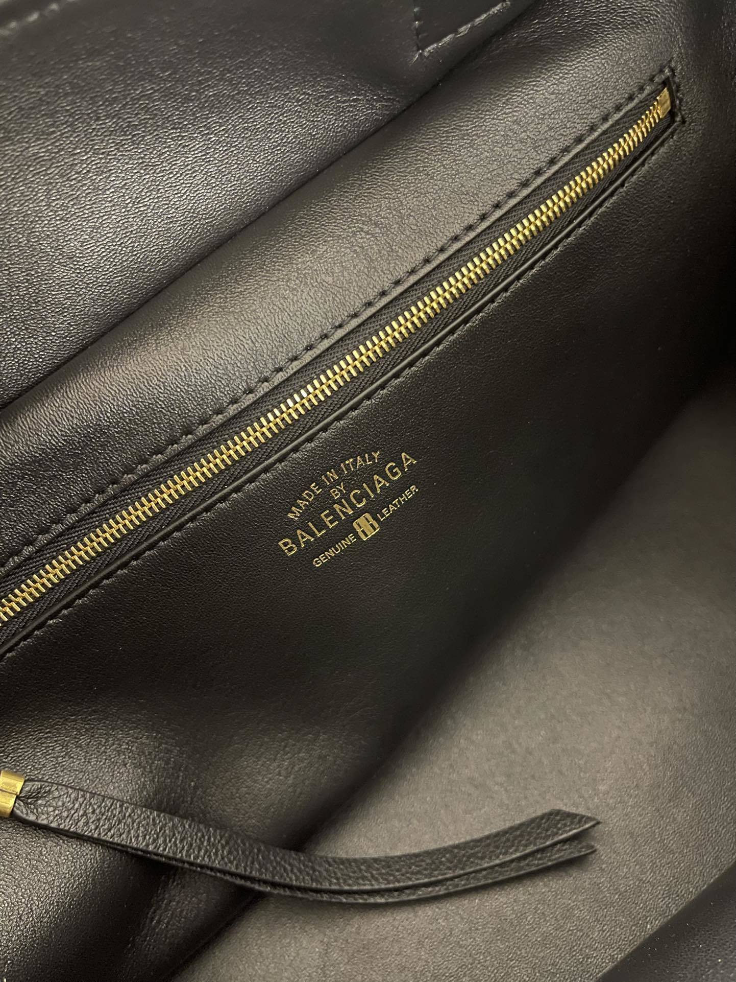 Balenciaga Carrie 35.8*18.7*16.5cm