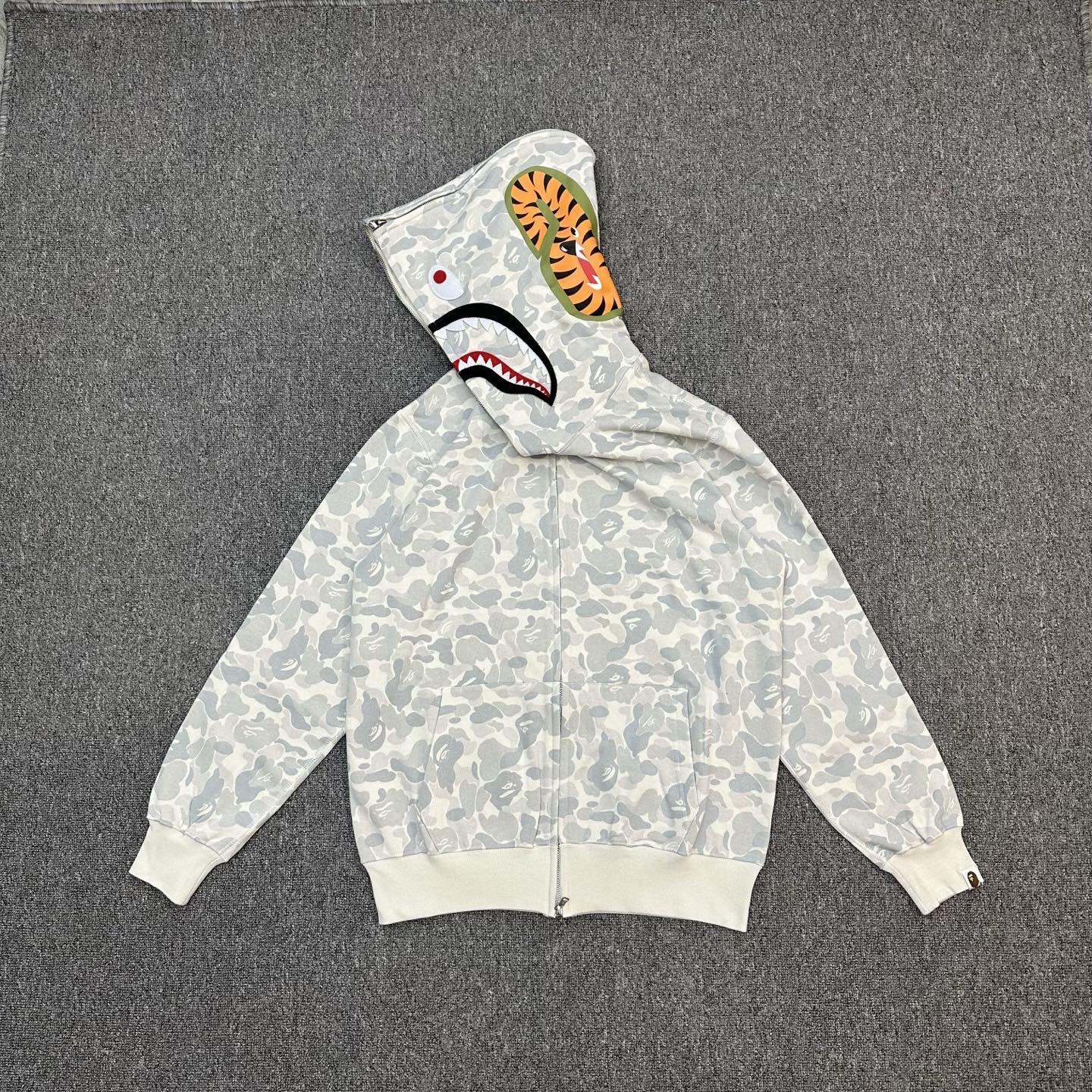 Bape Hoodie 09