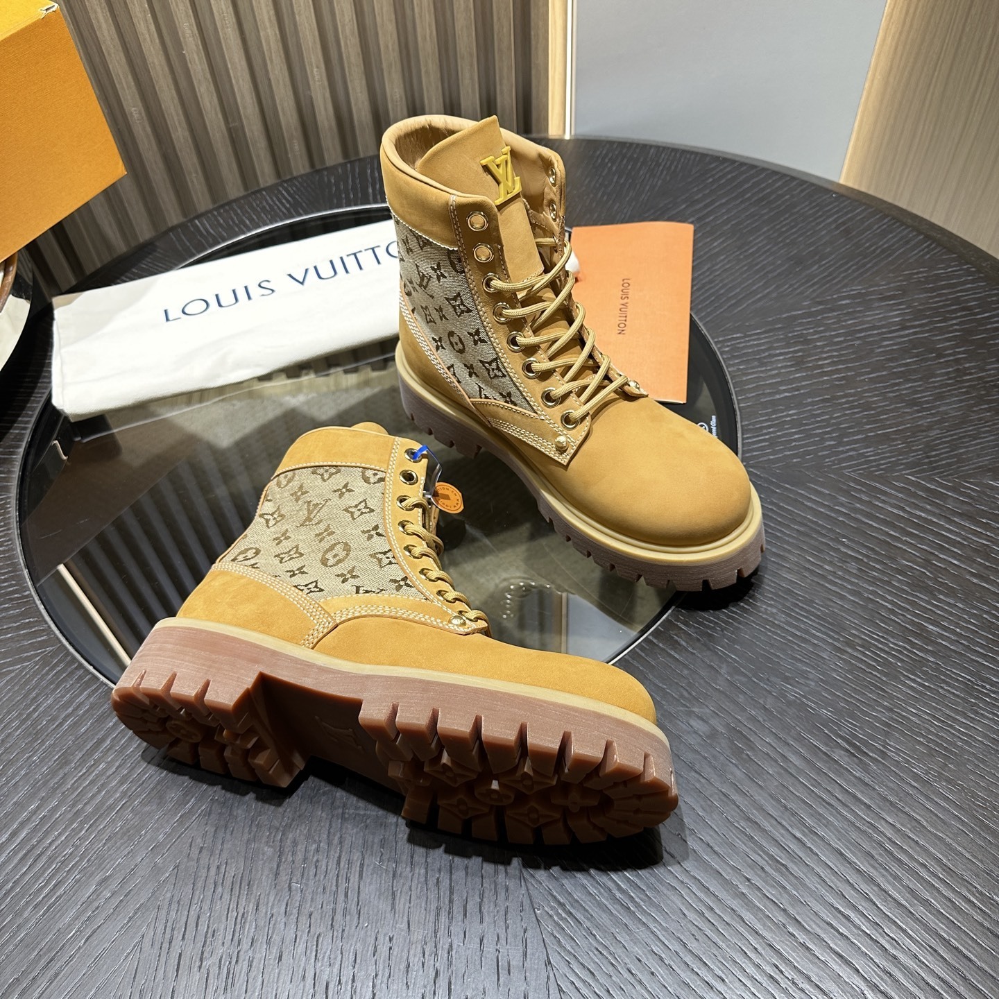 LV Ranger boots 01