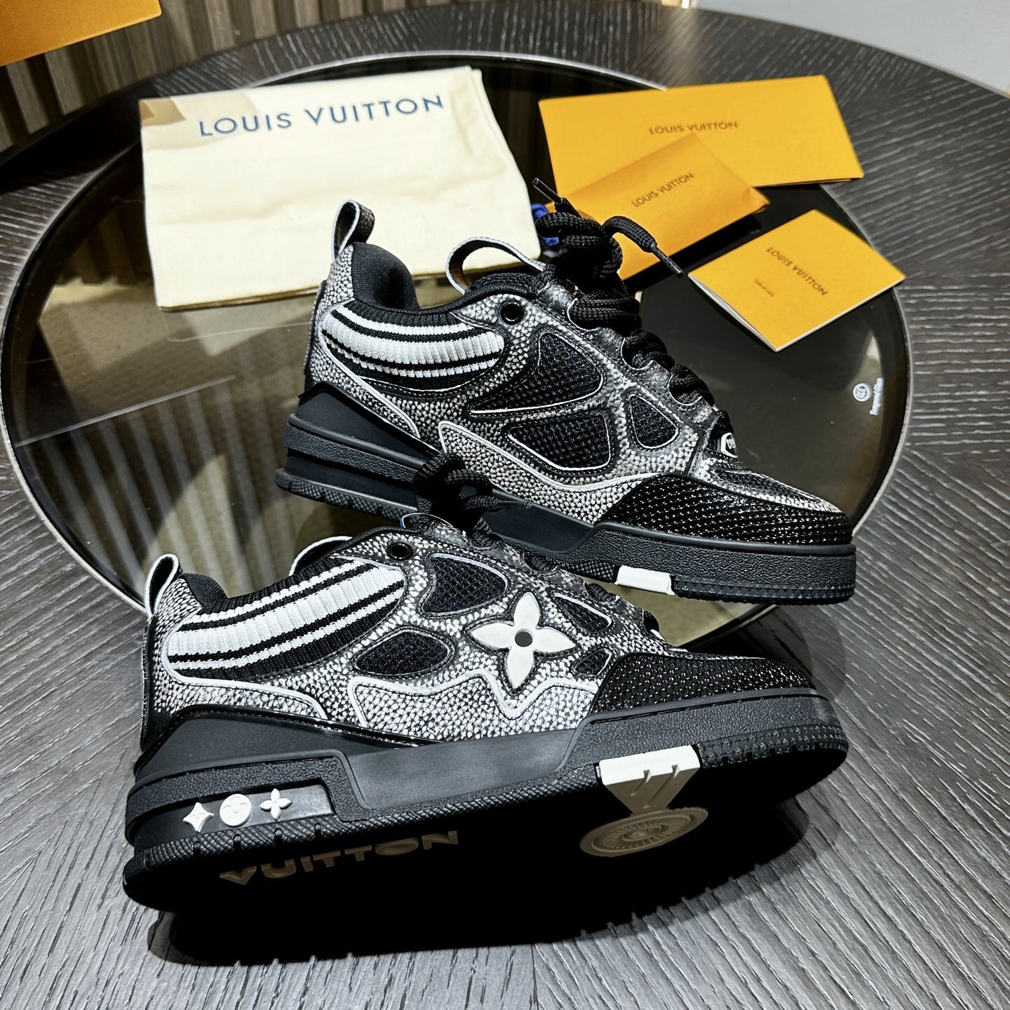 Louis Vuitton LV Skate black sneaker 05