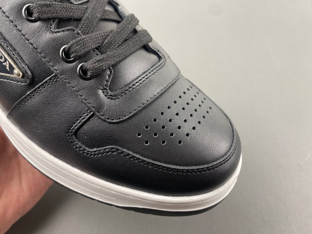 Prada sneaker black