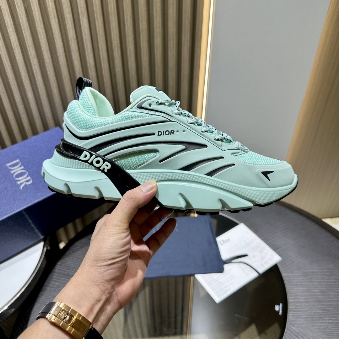 Dioor B44 green sneaker 04