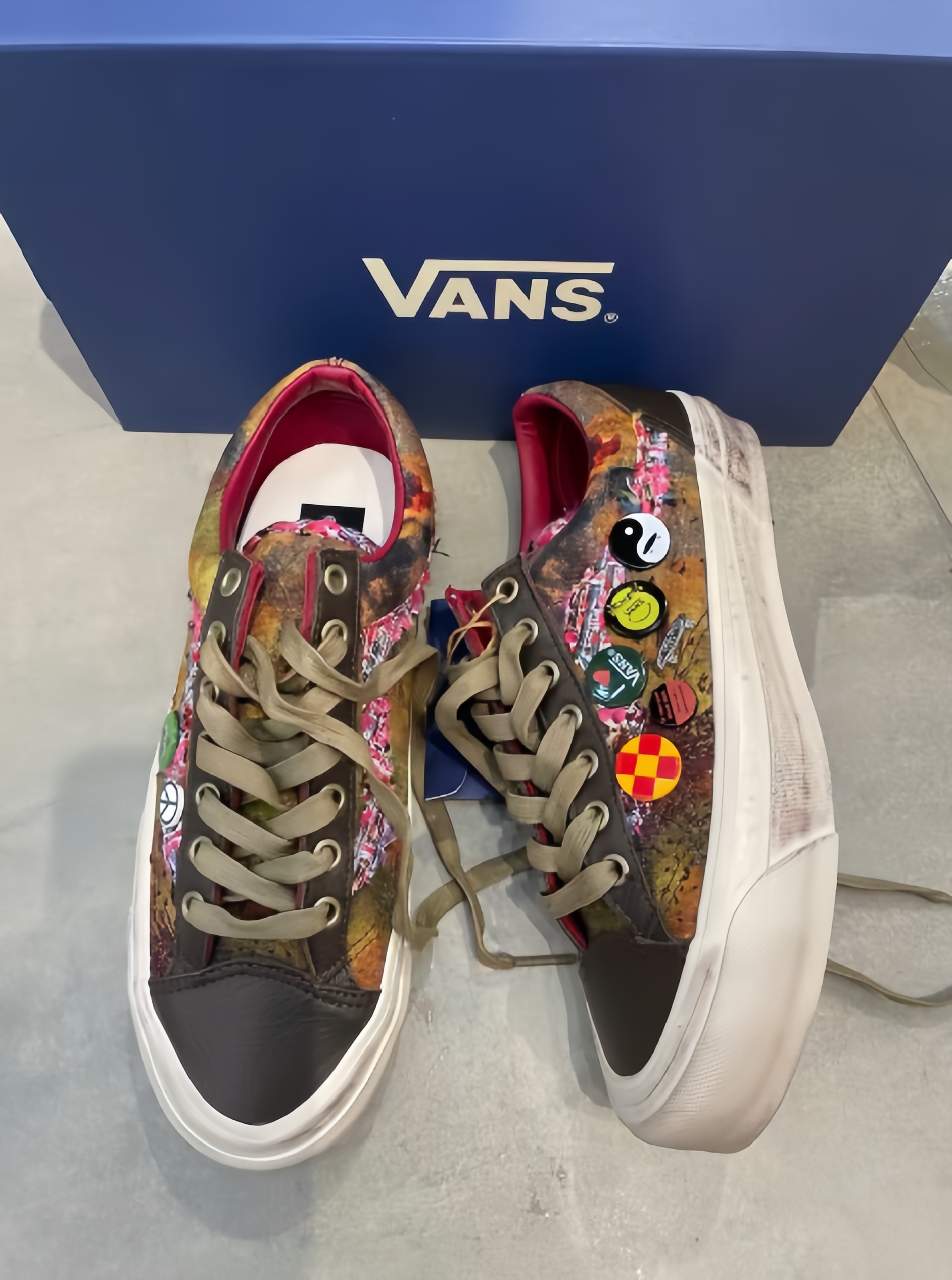 Premium Old Skool Shoe in Souvenir Warm Brown