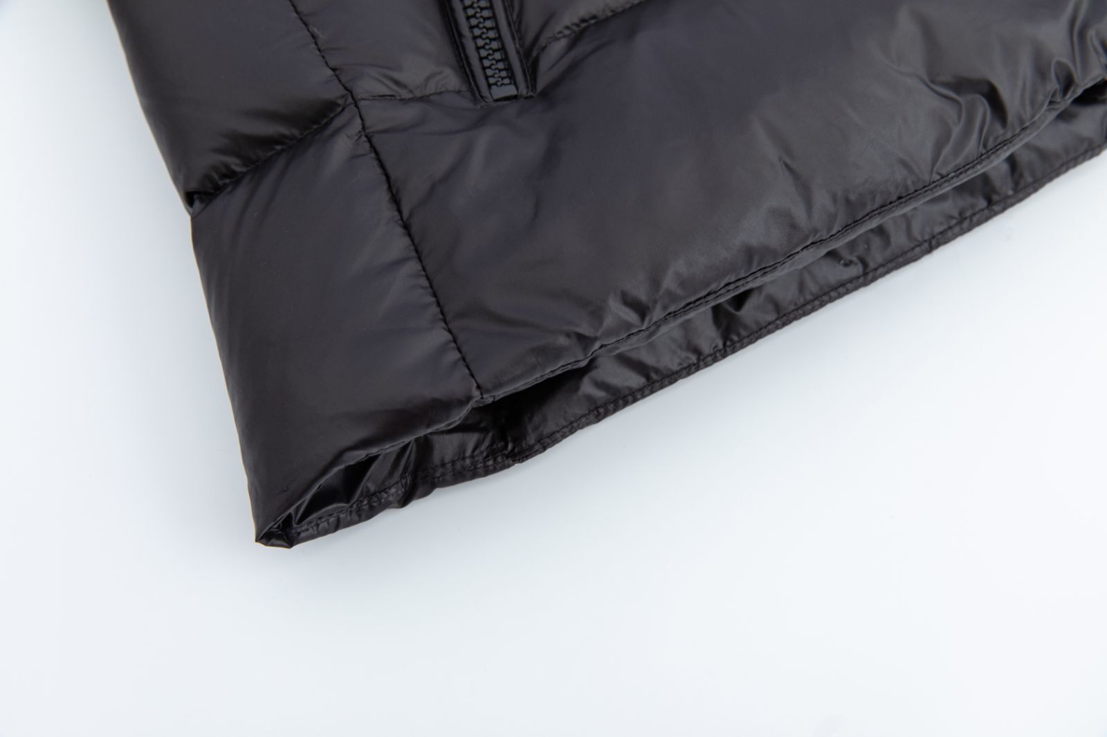 Moncler Gles black down jacket C50D00