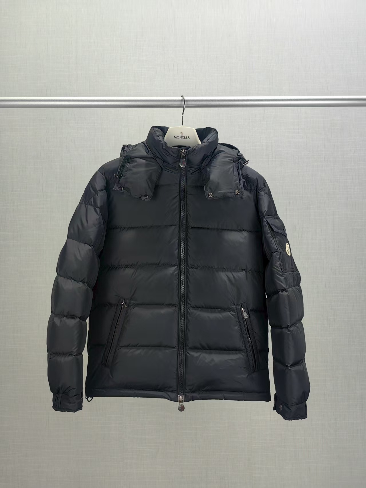 MONCLER  Maya 2025 down jacket TOP9500