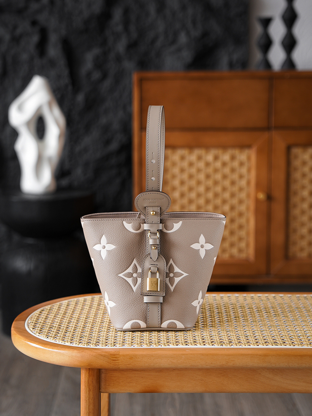 LV ALL IN BB Monogram bag 18*12*16cm